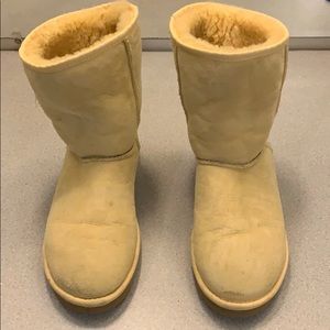 UGG Womens Classic Short - Size W8